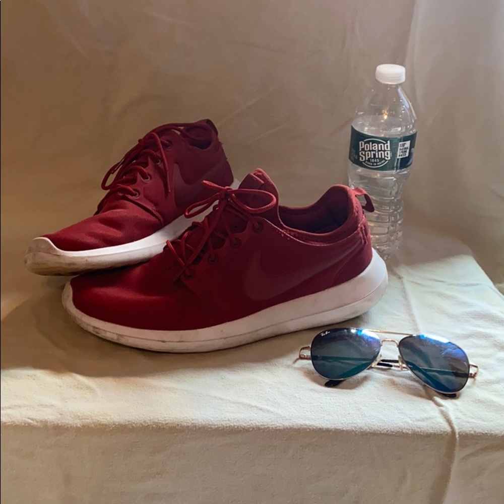 Women’s Nike sneakers